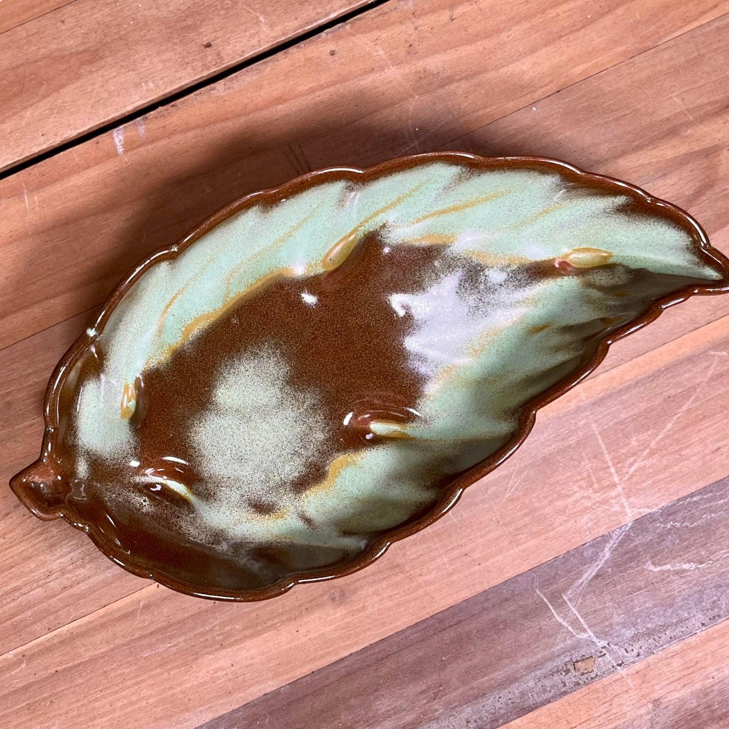 Frankoma MCM Leaf Dish - Sparrow and Finch Vintage